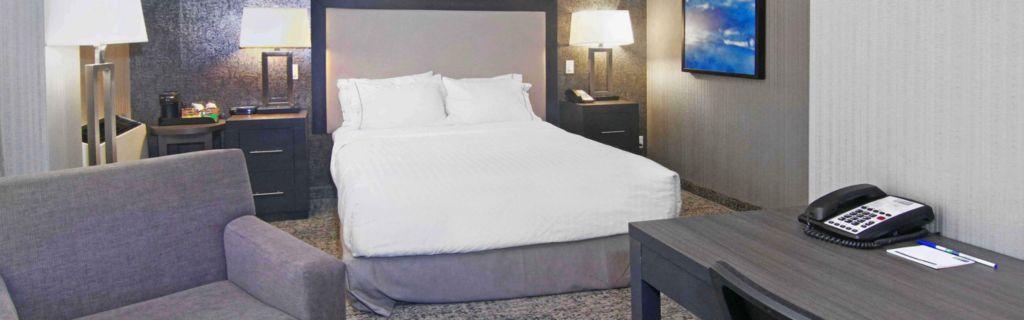 Holiday Inn Express And Suites Calgary By Ihg Exterior foto