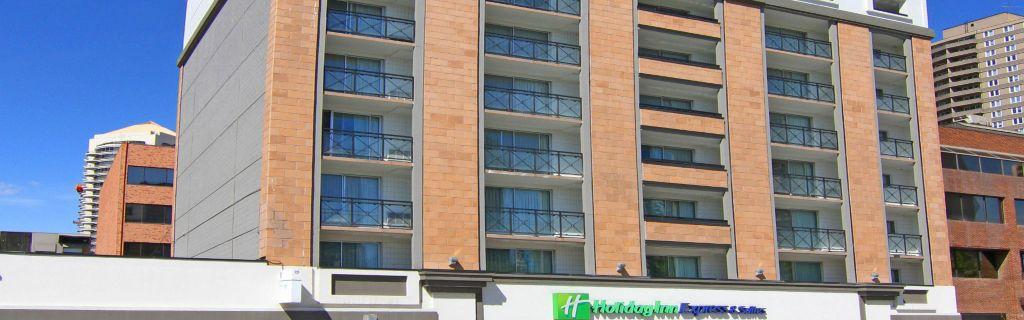 Holiday Inn Express And Suites Calgary By Ihg Exterior foto